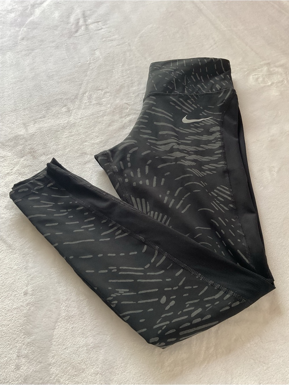 Nike Women’s Dri-FIT Leggings Black Gray Print Size M High Rise Athletic - Picture 2 of 9